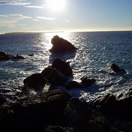 Appartement Superbe 2 Terrasse 4 A 6 Couchages Piscine A Deux Pas Des Plages Et Du Centre Cannes