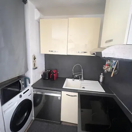 1 Dble , 1 Canape Lit 4 Pers Max Terrasse Piscine A Deux Pas Des Plages Et Du Centre-ville *