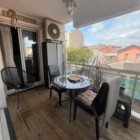 Appartement 1 Chambre Dble , 1 Canape Lit 4 Pers Max Terrasse Piscine A Deux Pas Des Plages Et Du Centre-Ville *